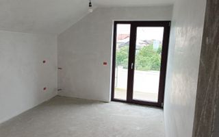 Casă/Vilă Dumbrăveni/Suceava - Poză 11