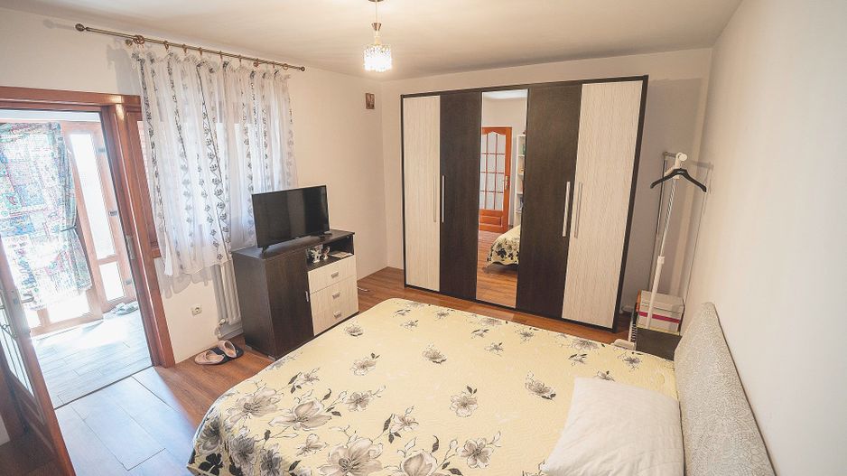 Casă 3 camere, 368mp teren, supr. utila 90mp, pe str. Focșa din Tecuci - Poză 6