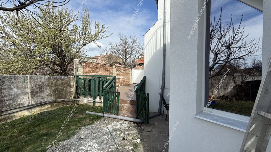 Vila individuala renovata complet | 6 camere | 500 mp teren | Str Jean Monnet - Poză 27
