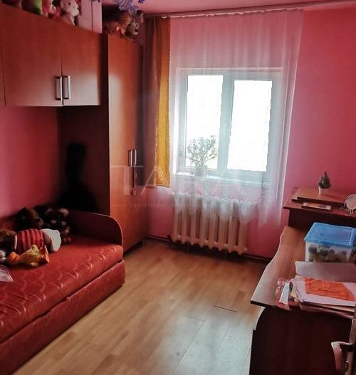 Apartament 4 camere decomandat – zonă Penny, ideal pentru investitie. - Poză 8