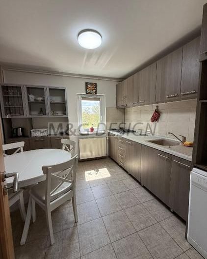 Apartament 4 camere zona Lipovei amenajat - Poză 3