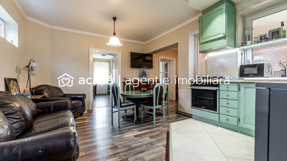 Casa solida din caramida - 8 camere - zona Sega, UTA - COMISION 0 - Poză 2