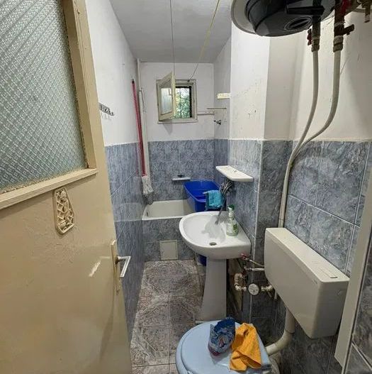 Vând apartament!! - Poză 3