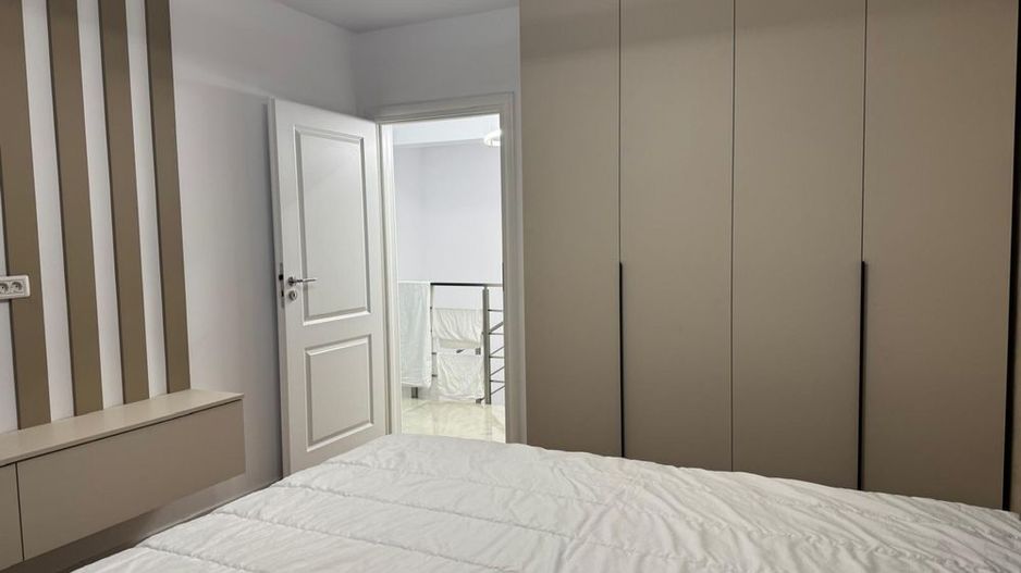 First Rental | 3-room duplex apartment | Carol Park | Parking - Poză 7