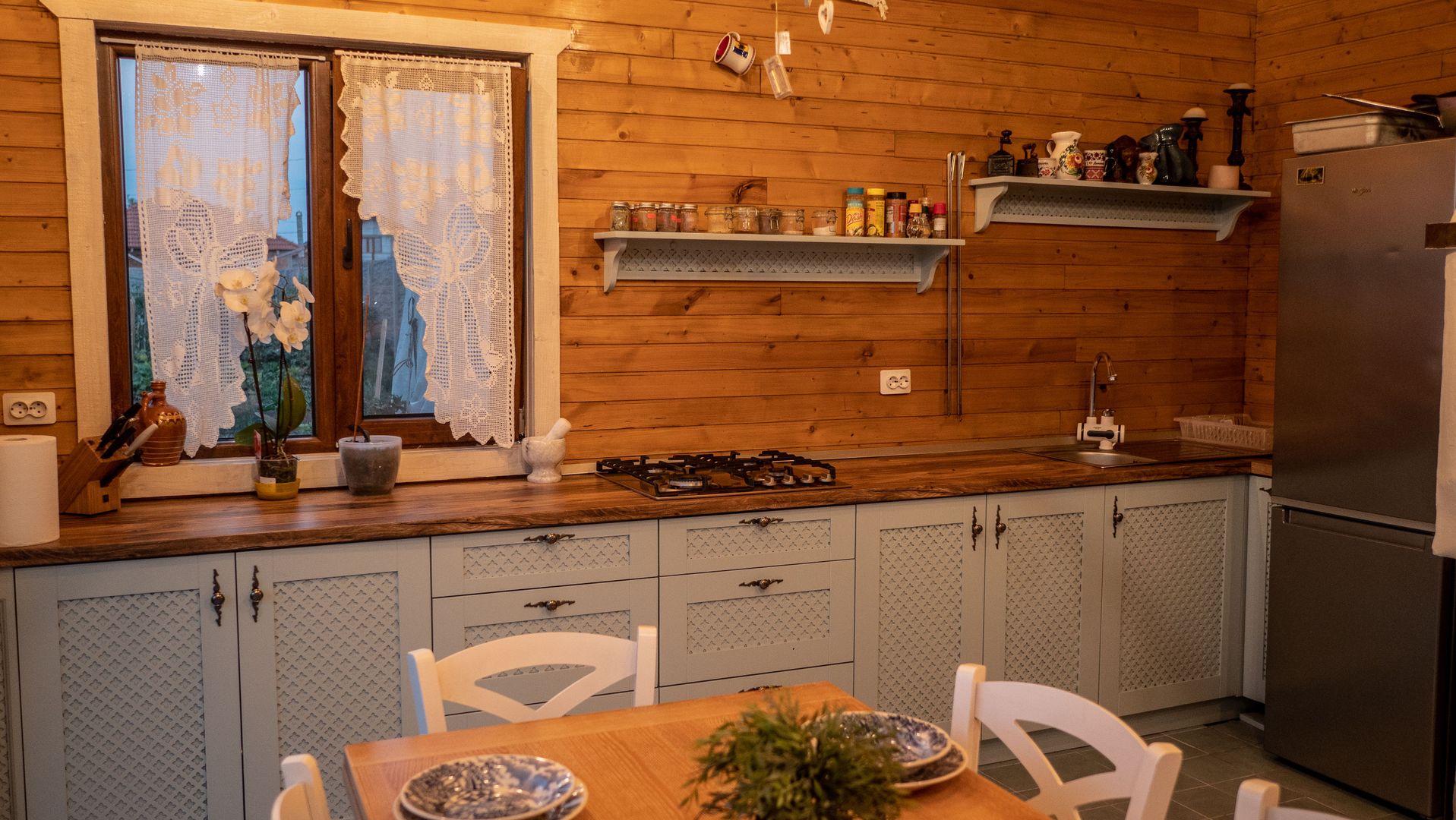 In vacanta, ACASA, zi de zi - crama, bucatarie de vara, ciubar - Poză 22