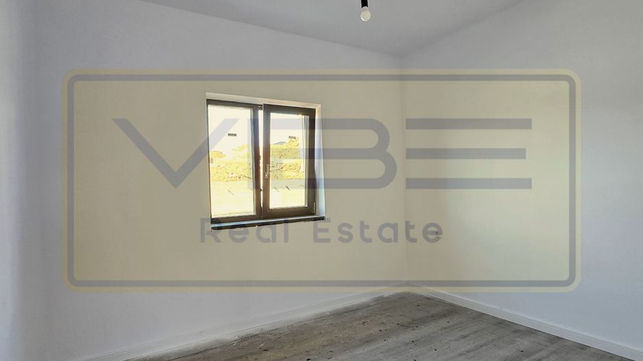 Casa parter - 4 camere - Nemobilata/partial / complet - Miroslava - Poză 2