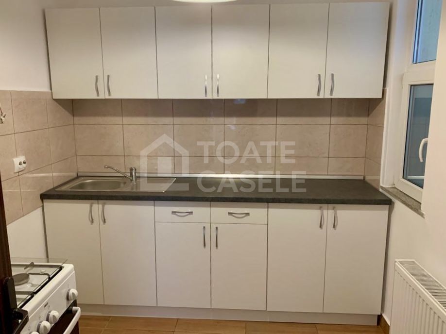 Apartament cu 2 camere decomandat, zona P- ta M. VITEAZUL - Poză 4