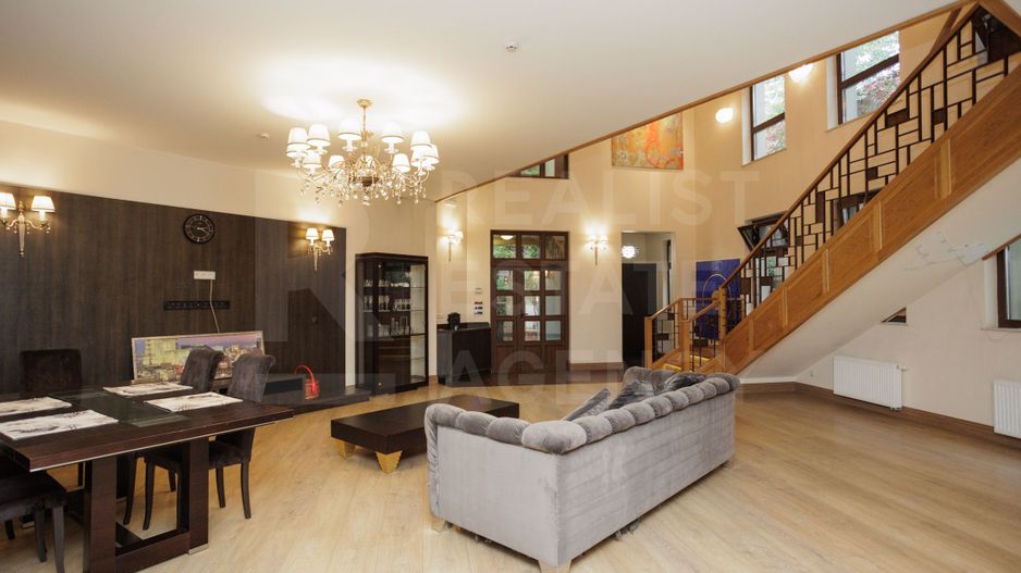 Chirie, Casa, 6 camere, Râscani - Poză 9