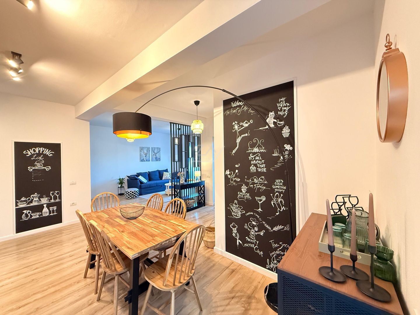 Casa moderna si cocheta. Locatie excelenta. Curte amenajata. Loc de parcare. - Poză 8