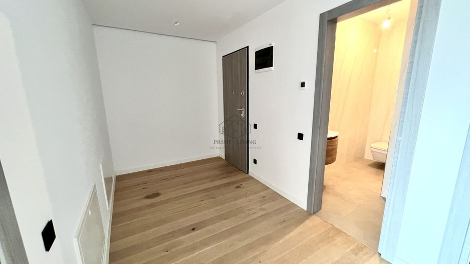 APARTAMENT DEOSEBIT CU 3 CAMERE LA VANZARE CU VEDERE LA LAC - Poză 11