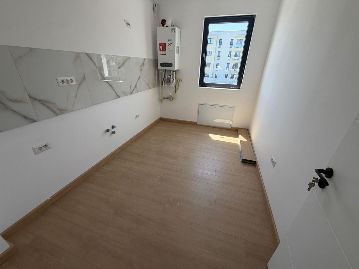 AP. 2 CAMERE - BLOC FINALIZAT, ACTE GATA, BUCATARIE INCHISA, COMIS 0% - Poză 1
