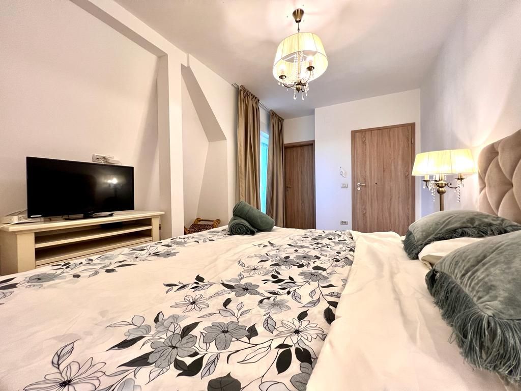 APARTAMENT tip penthouse  ZONA Torontalului - Poză 5