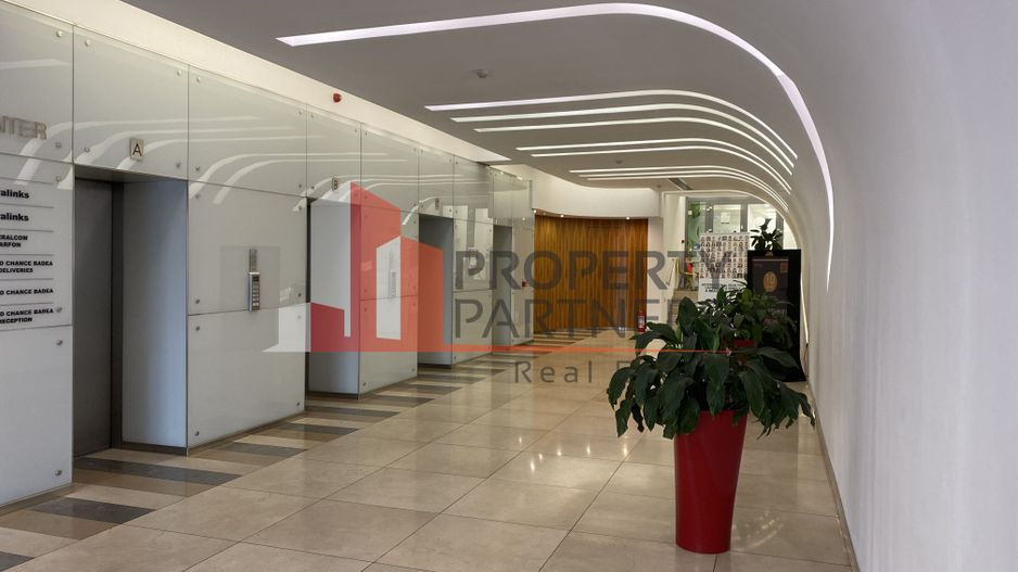 Spatiu de birou Universitate - Poză 2