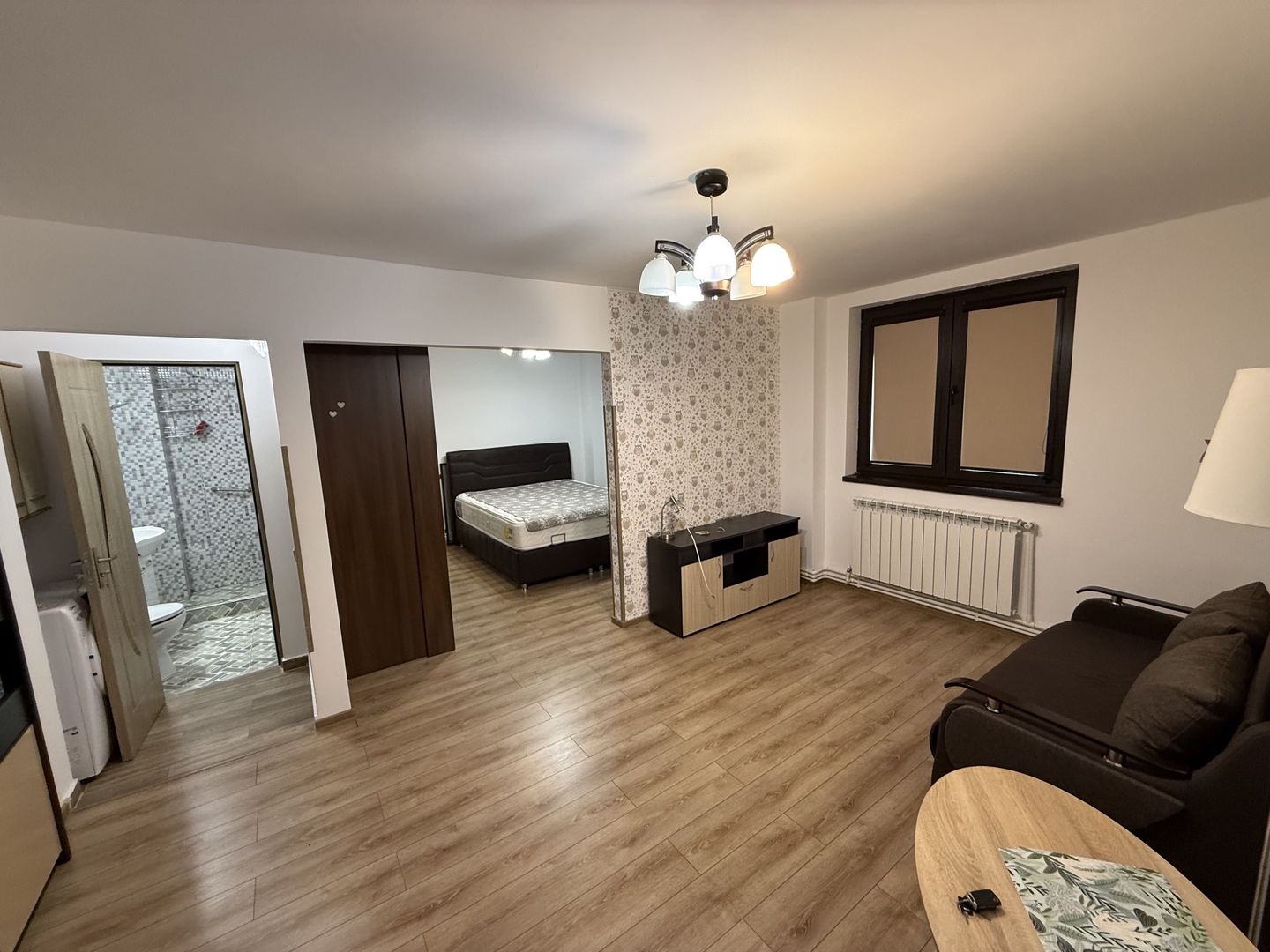 Ap 2 cam mobilat/utilat, complet renovat- etaj 2-bloc 6 etaje - Poză 1