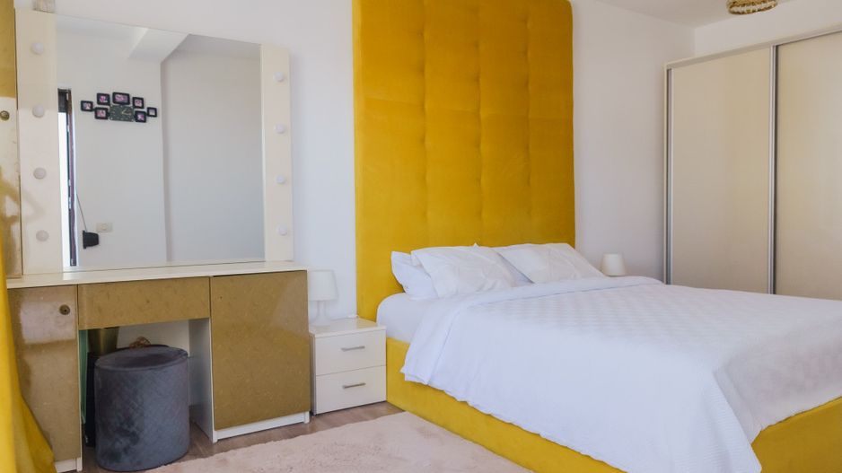 PALAZU MARE -  Vila Duplex cu 4 Camere, Panorama Superba si Curte Amenajata - Poză 8