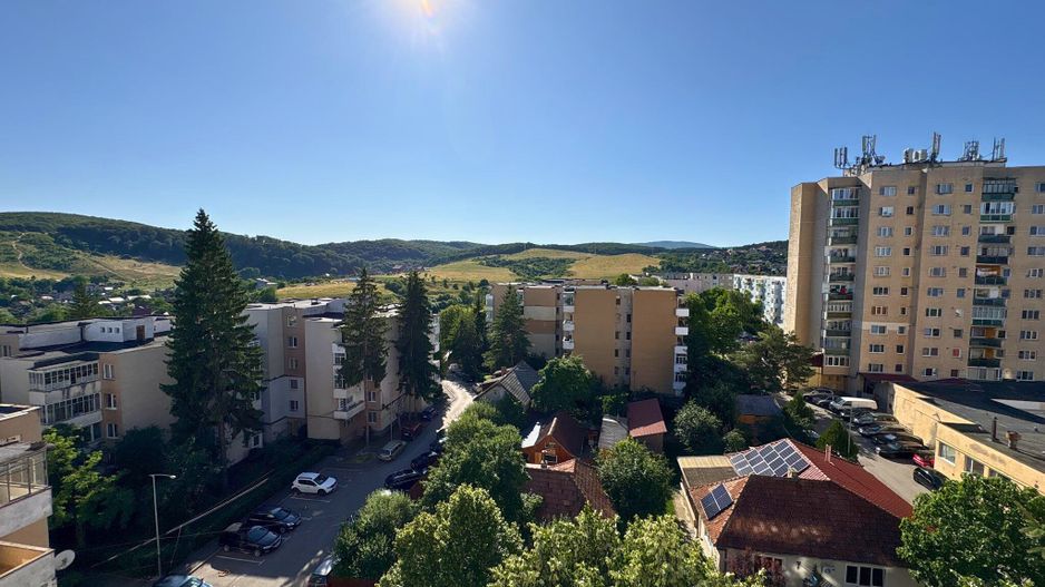 Apartament 2 camere 47,5 M² + balcon 7,5 M² cu priveliste Simeria - Poză 11