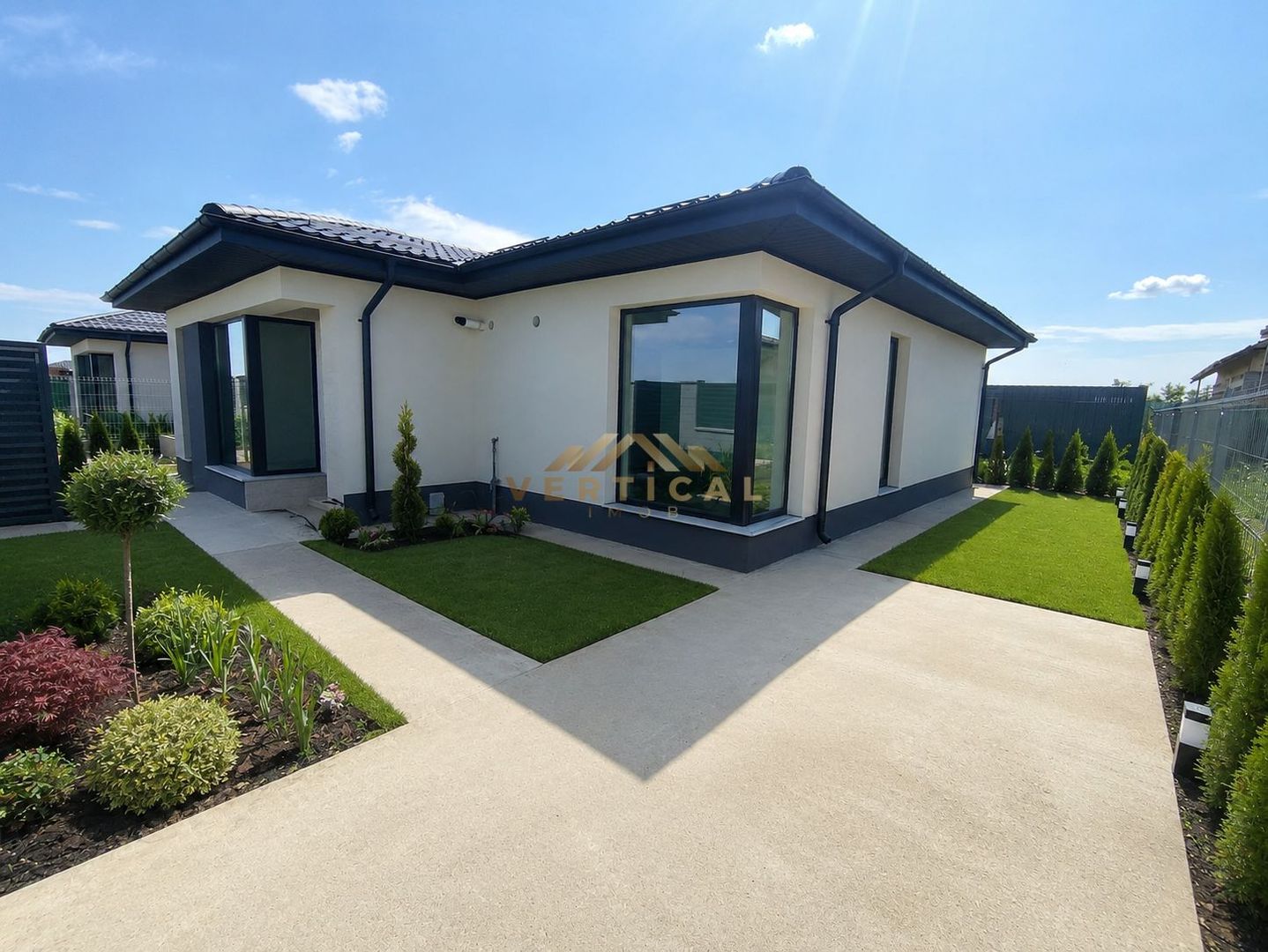 Casă Parter 3 Camere | 2 Băi | Curte 360 mp | La Cheie | Comuna Bercen - Poză 1