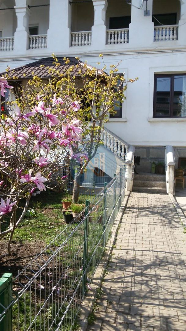 Apartament 3 camere  in vila Barbu Vacarescu - Poză 2