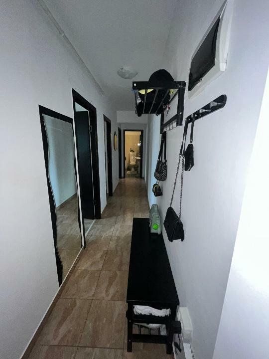 Apartament 2 camere, 49mp, cu balcon şi parcare - Poză 2