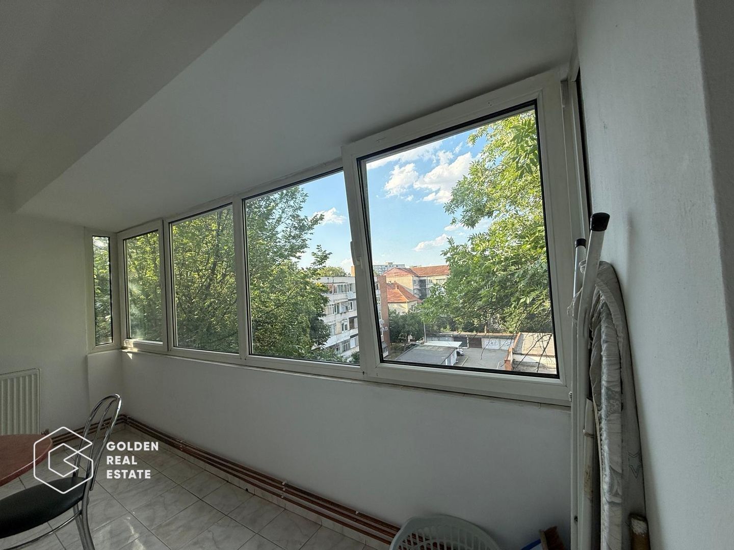 Confort și Locație Excelentă, apartament 2 Camere, Mobilat, lângă Prefectură - Poză 5