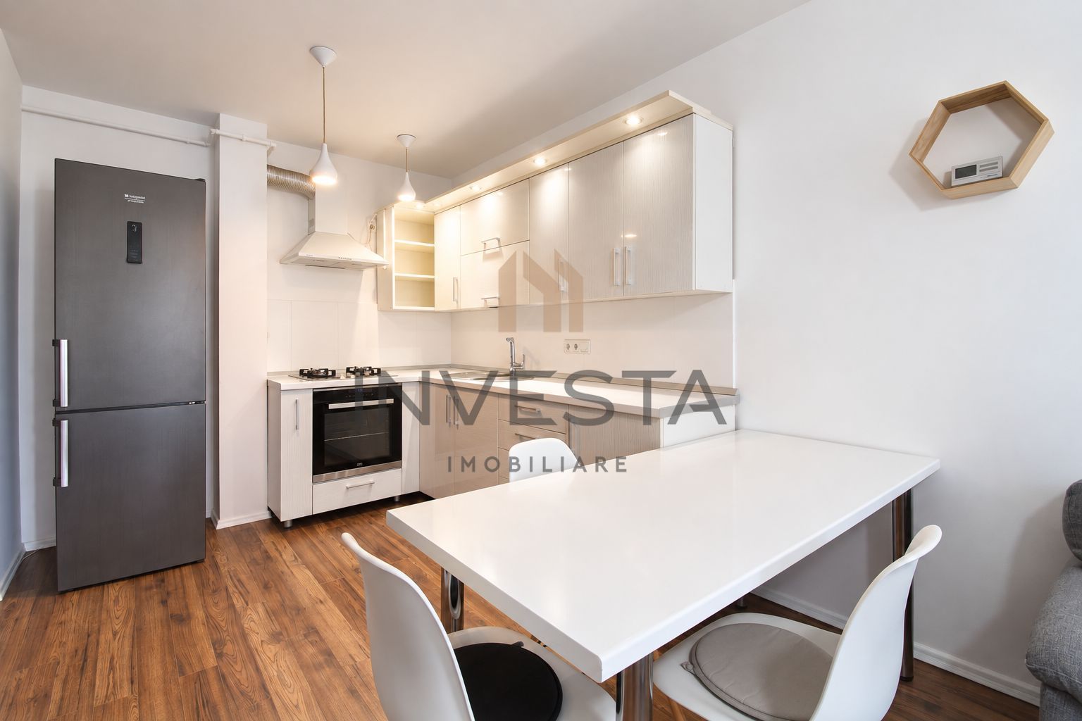 Apartament 2 camere cu parcare de inchiriat, zona Andrei Muresanu Sud - Poză 2