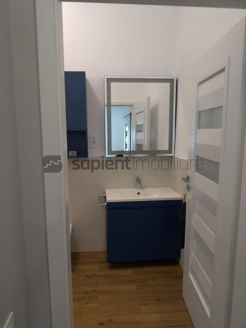 APARTAMENT CENTRAL CU 3 CAMERE - Poză 7