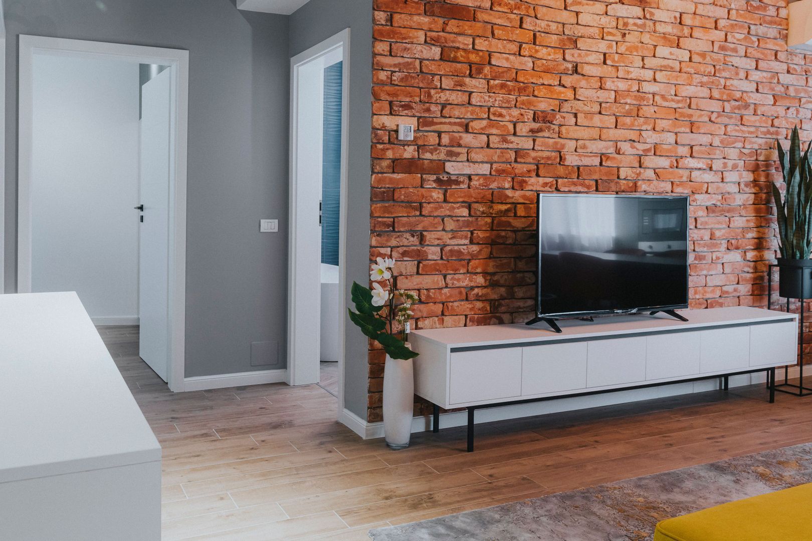 3 camere, ultracentral, Oradea. 215 000 E + TVA - Poză 27