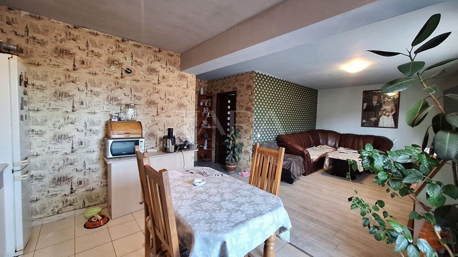 Apartament cu 5 camere pe două niveluri, aproape de Cluj! - Poză 2