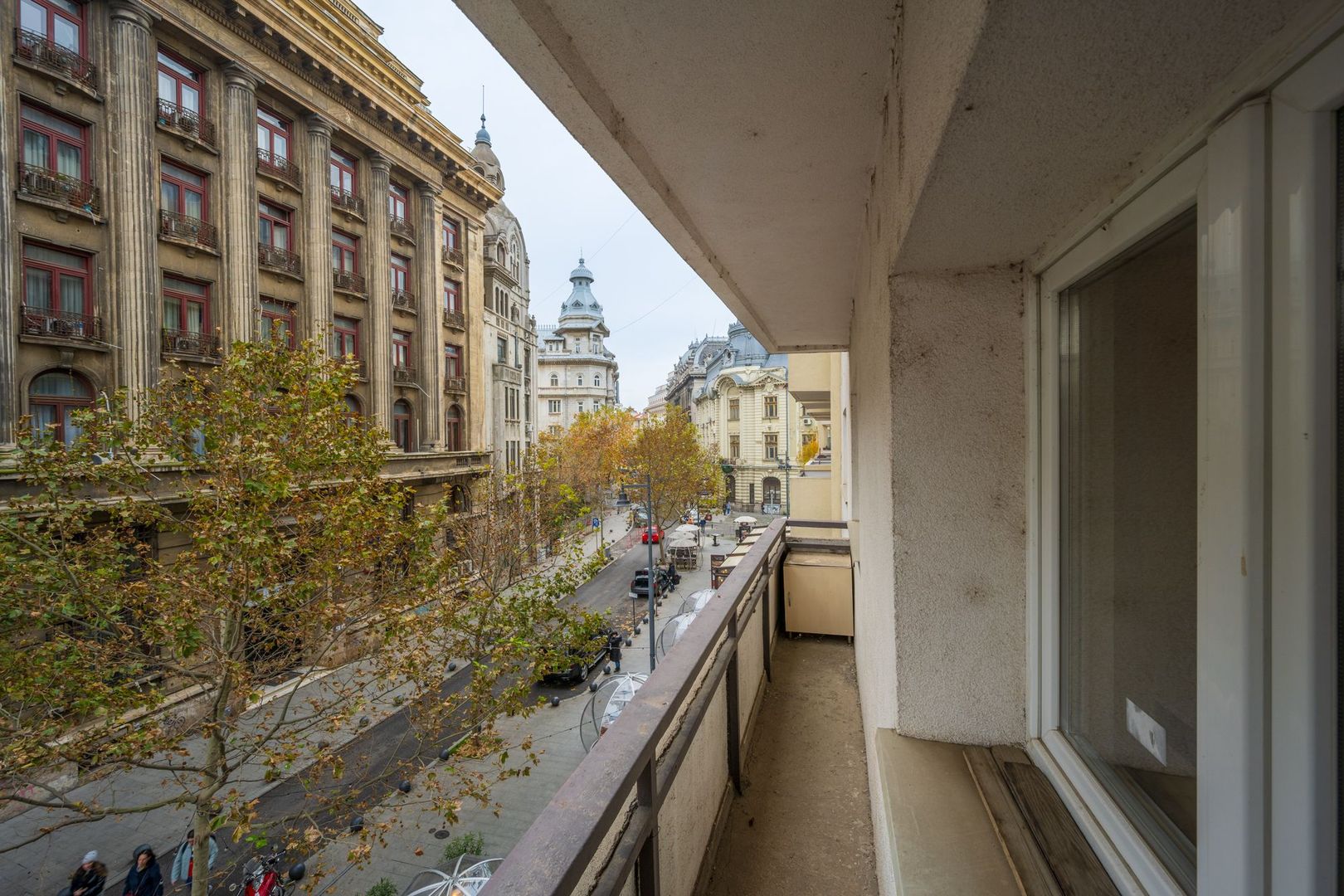 Oportunitate! Apartament 4 Camere 1 Minut Metrou Universitate - Poză 14