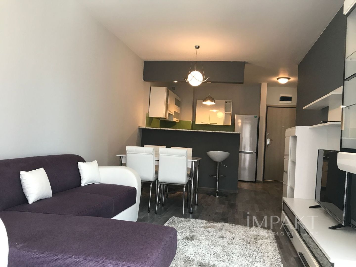 Apartament de inchiriat cu 2 camere,zona semicentrala! Platinia! - Poză 2