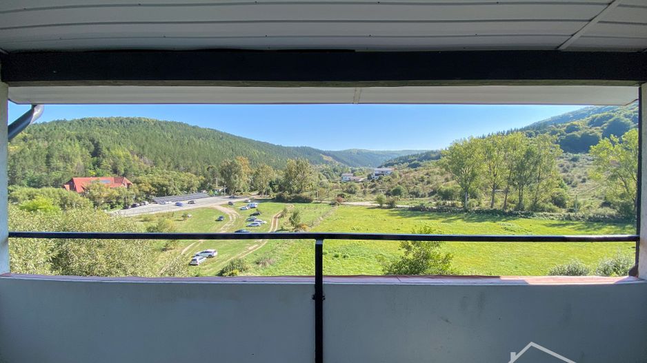 Apartament de lux cu 4 camere la mansardă - Poză 19