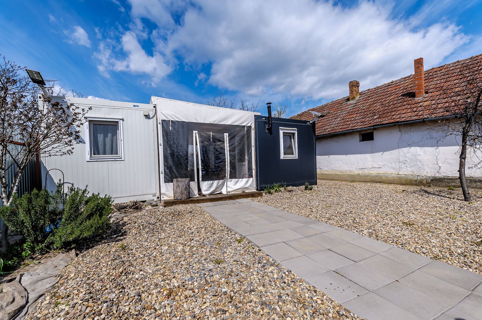 PRET NOU! Casa - tip container - Teren 1987 mp - Turnu - COMISION 0% - Poză 1