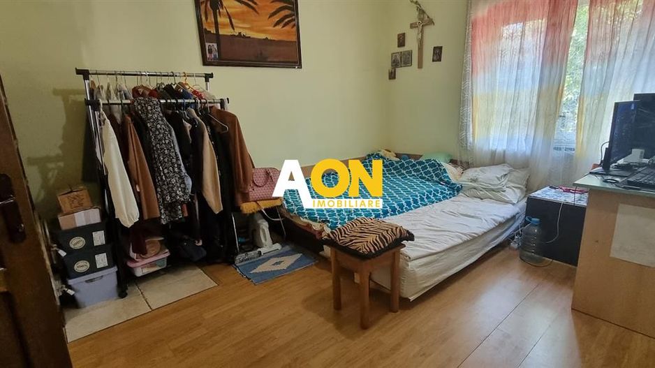 Casa individuala, 2 Camere, zona Poarta I,  300mp teren - Poză 3