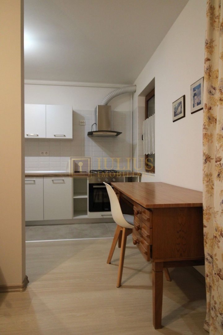 Zona de nord, Toronto Residance, mobilat modern. Loc parcare - Poză 4