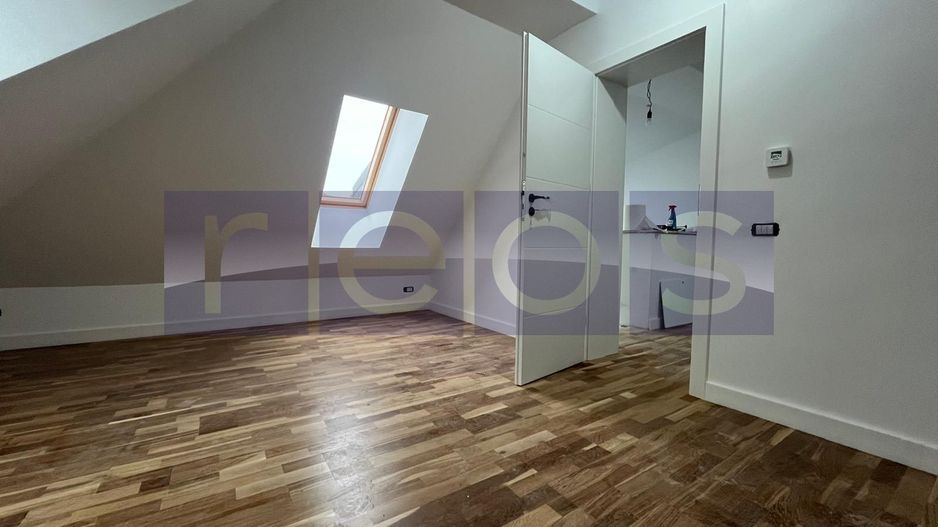 De Vânzare Vilă /Casa - Zona Vatra Luminoasă | Spațiu Generos 257 mp-7 camere - Poză 5