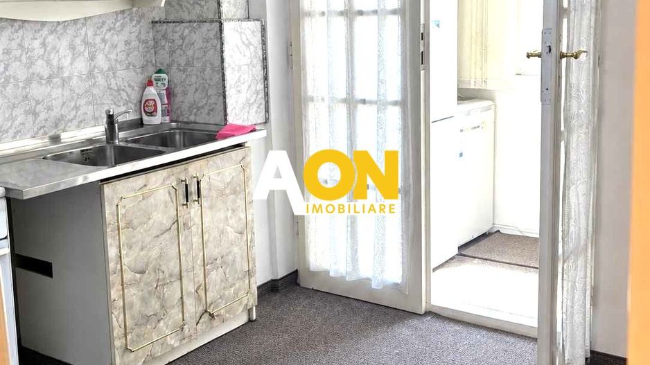 Apartament 2 camere, decomandat , ultracentral - Poză 4