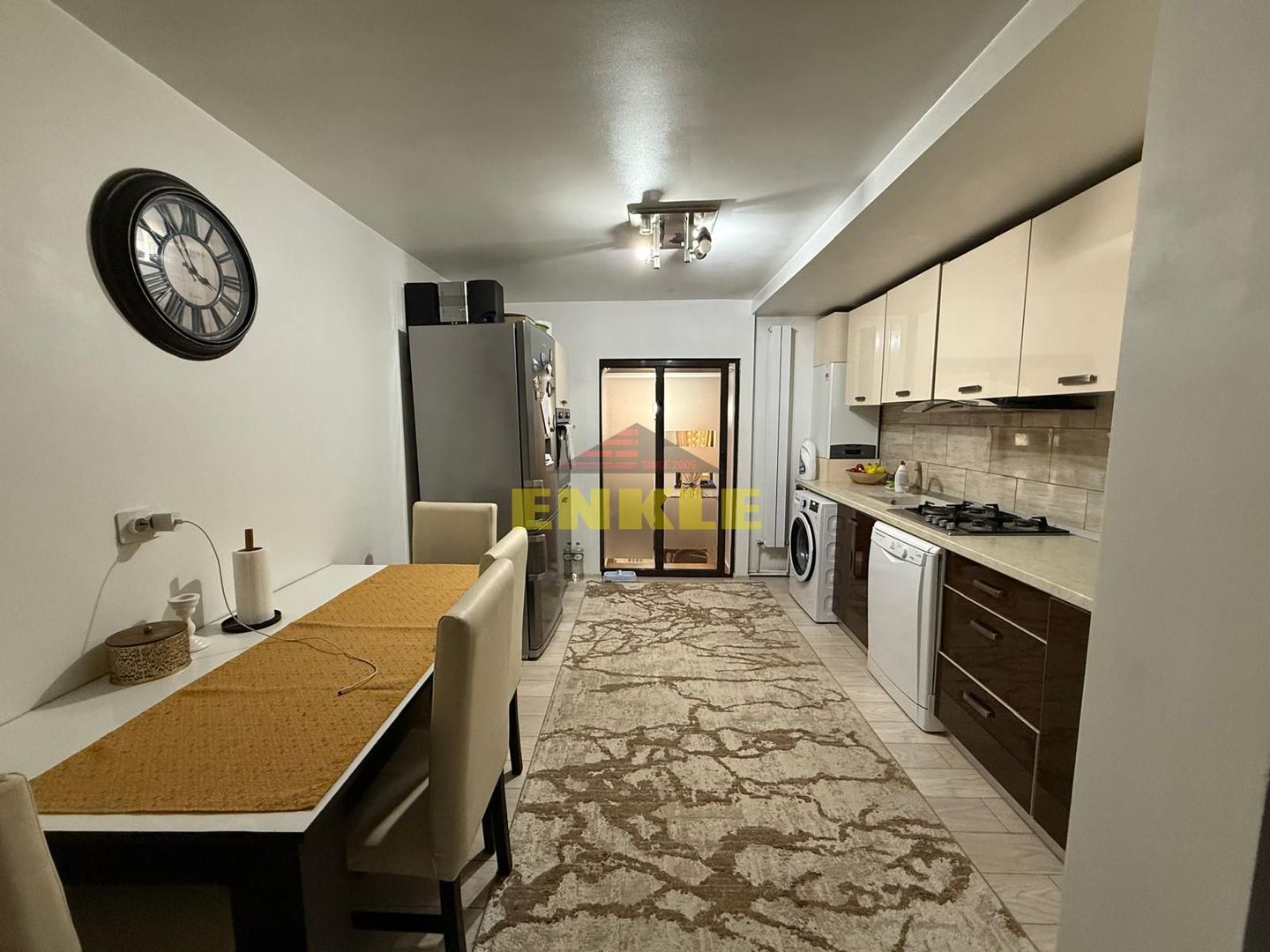 De vanzare apartament + teren generos în apropiere - Poză 6