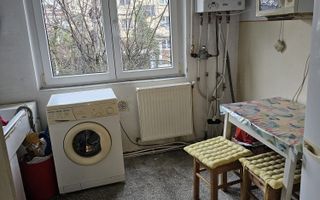 Apartament 4 camere, etaj 1, garaj – Str. Victoriei zona sc. nr. 4 - Poză 7