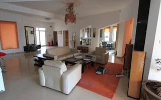 Vilă transformata în cămin pretabilă investiție - Poză 2