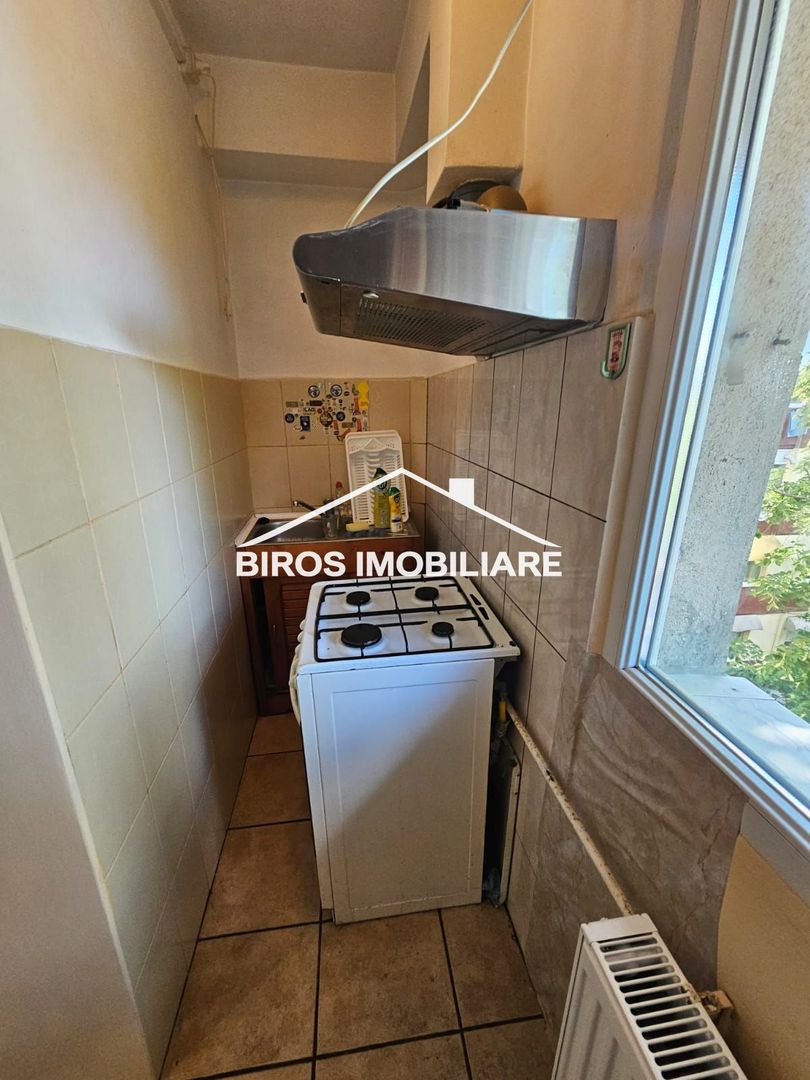 Garsoniera decomandata Rovine - Poză 4