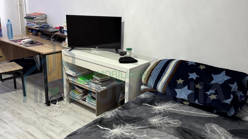 Vând apartament cu 2 camere - Poză 3