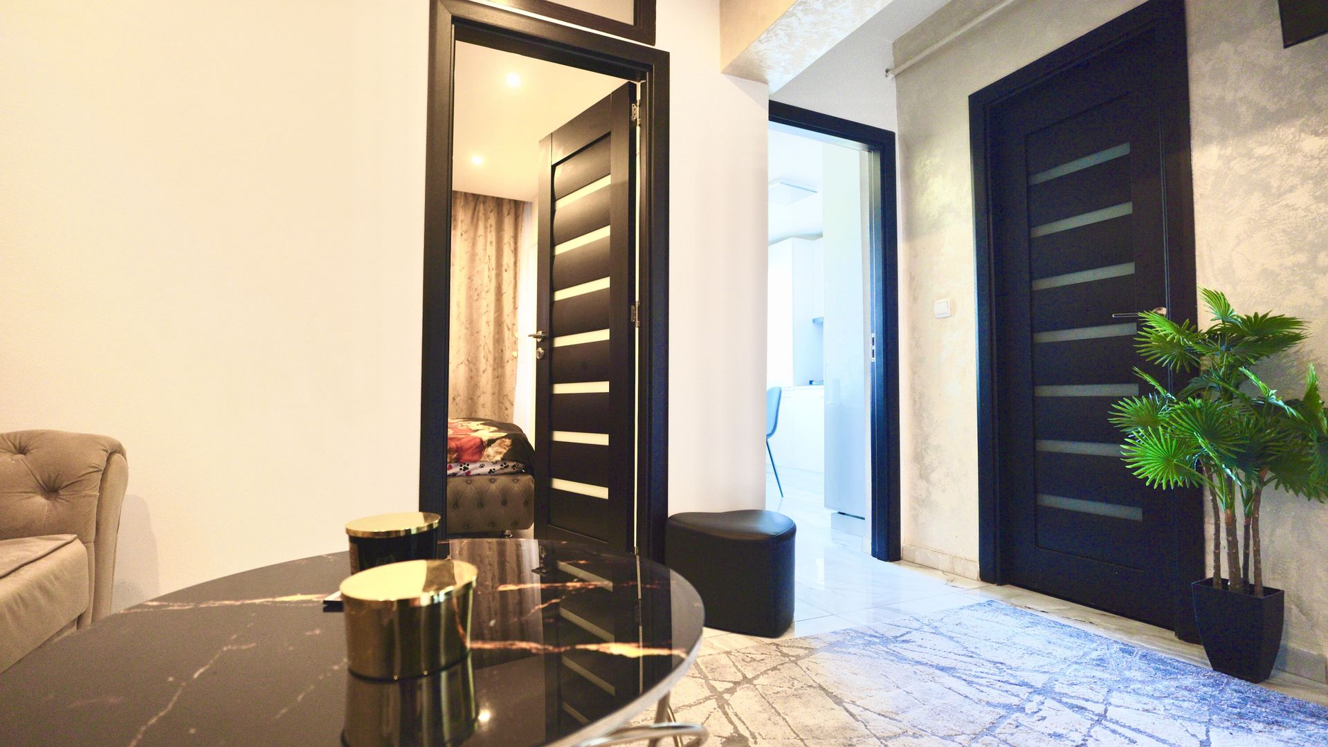 Apartament modern cu 2 camere în Codlea – complet renovat! - Poză 2