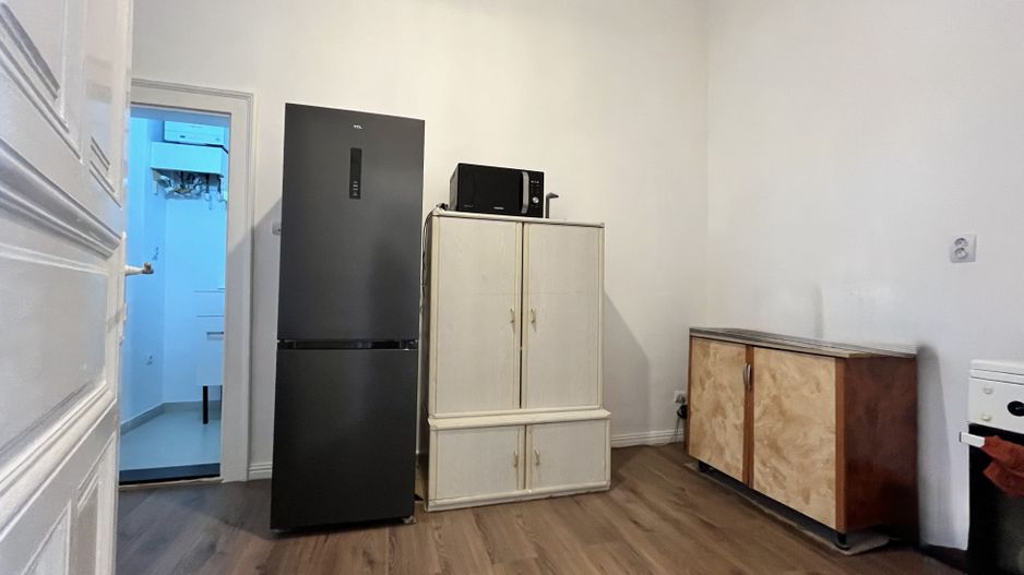 Un apartament care îți oferă orașul la un pas și vedere la Bega - Poză 15