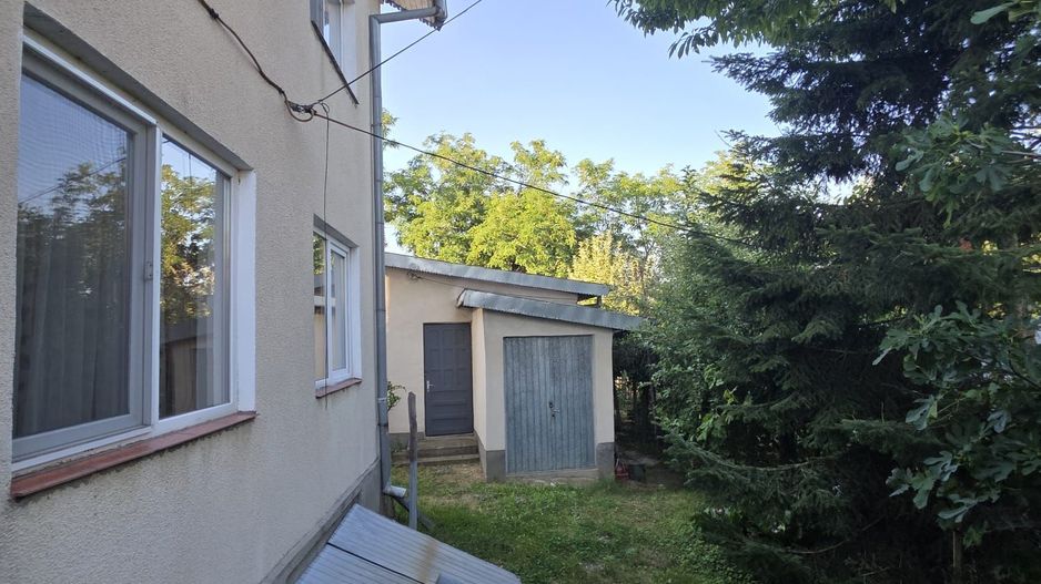 Casă / Vilă cu 8 camere de vânzare în Lapus, Craiova - Poză 2