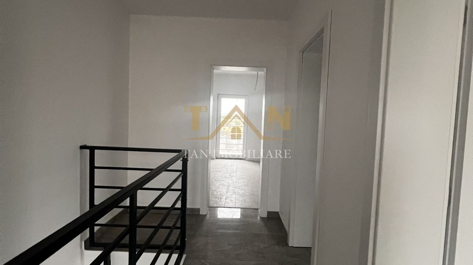Duplex de vânzare Giarmata 4 camere - Poză 9