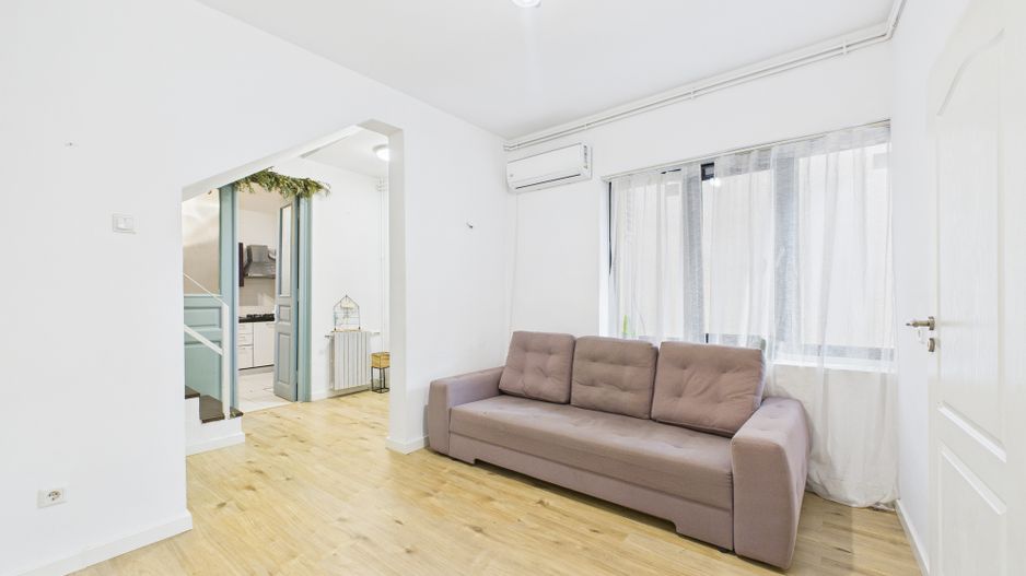 Casă / Vilă cocheta cu 3 camere - de vanzare - zona Basarab - Poză 3