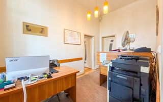 2 camere, zona centrala, finisat modern-locuinta sau birou - Poză 9