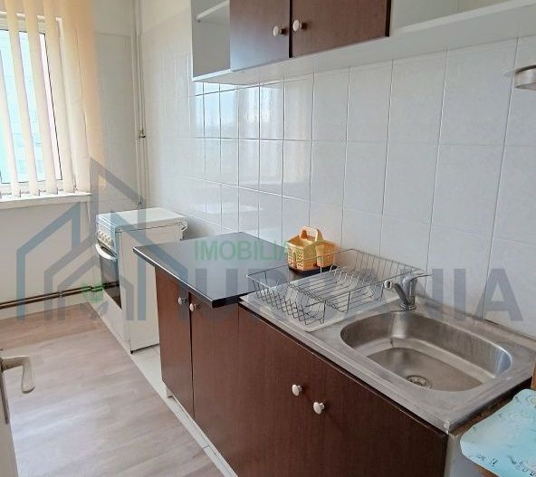 Apartament 2 camere decomandat, Podu Roș, Iași - mobilat, utilat, centrală termică, aer condiționat - Poză 8