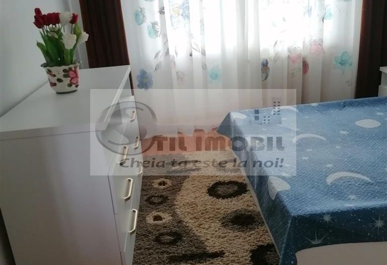 Apartament 4 camere - Zona Rond Vechi - Cug - 650 Euro - Poză 12