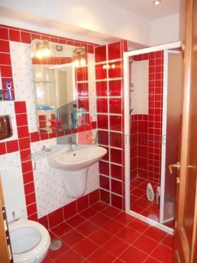 APARTAMENT 4 CAMERE  ULTRACENTRAL. - Poză 3